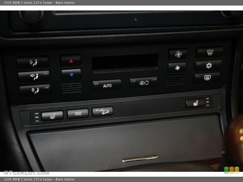 Black Interior Controls for the 2005 BMW 3 Series 325xi Sedan #37904119