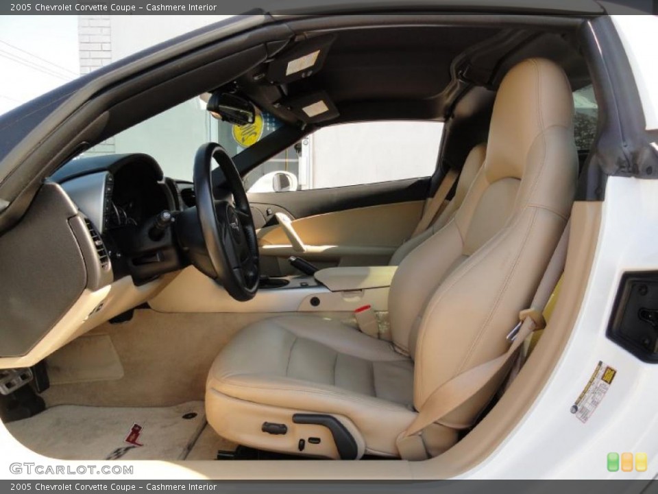 Cashmere Interior Photo for the 2005 Chevrolet Corvette Coupe #37904855