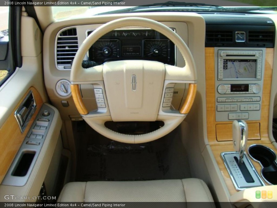 Camel/Sand Piping Interior Photo for the 2008 Lincoln Navigator Limited Edition 4x4 #37906615