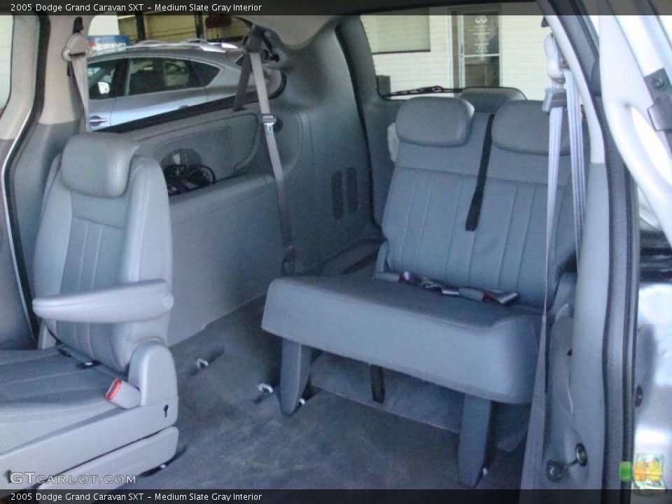 Medium Slate Gray Interior Photo for the 2005 Dodge Grand Caravan SXT #37908160