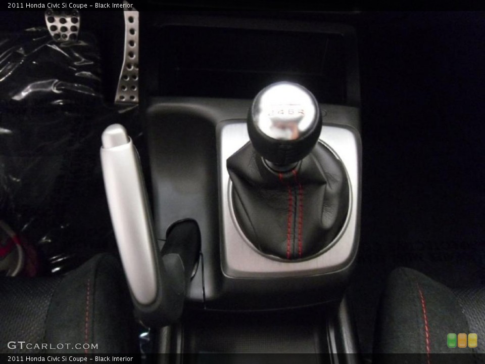 Black Interior Transmission for the 2011 Honda Civic Si Coupe #37908528
