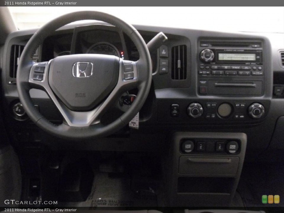 Gray Interior Photo for the 2011 Honda Ridgeline RTL #37909593