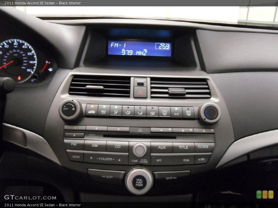 Black Interior Controls for the 2011 Honda Accord SE Sedan #37911417