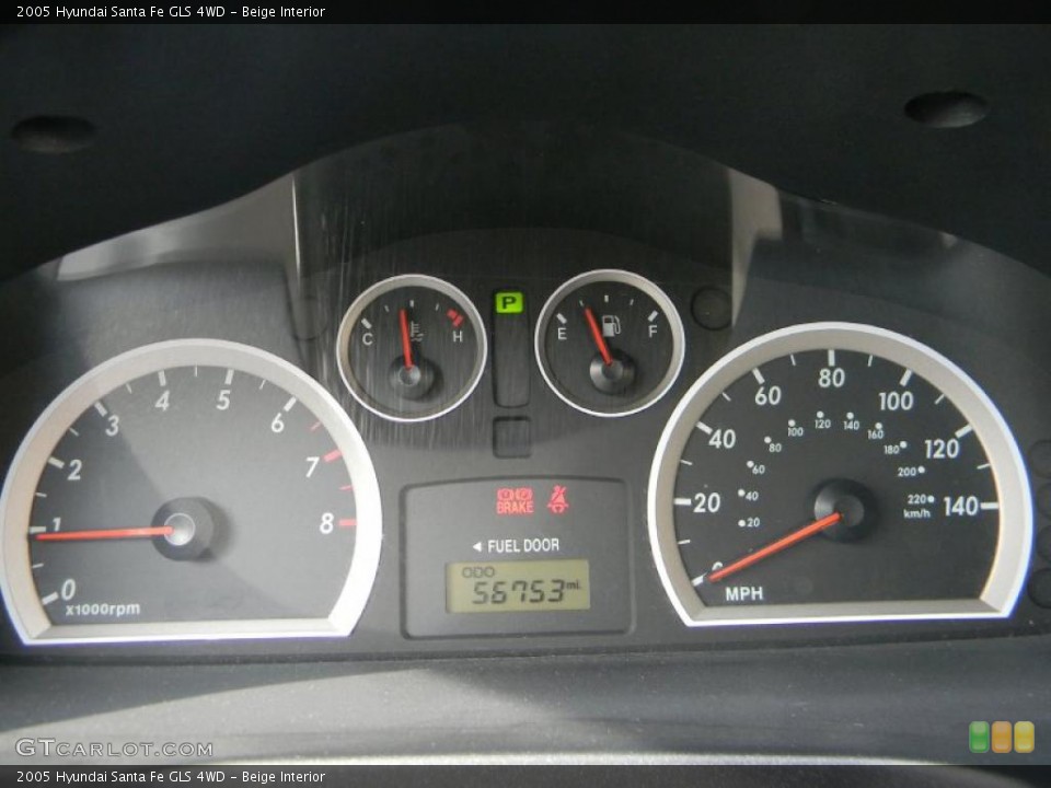 Beige Interior Gauges for the 2005 Hyundai Santa Fe GLS 4WD #37913225