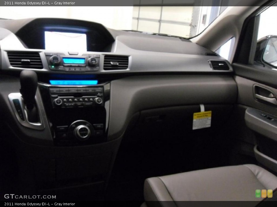 Gray Interior Photo for the 2011 Honda Odyssey EX-L #37913990