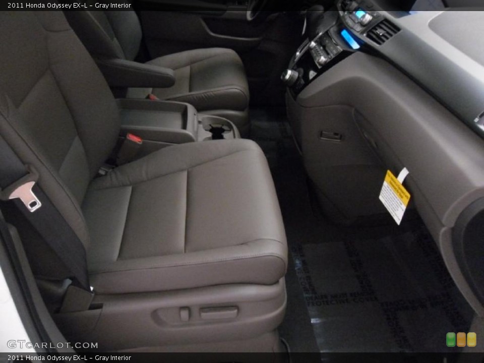 Gray Interior Photo for the 2011 Honda Odyssey EX-L #37914046