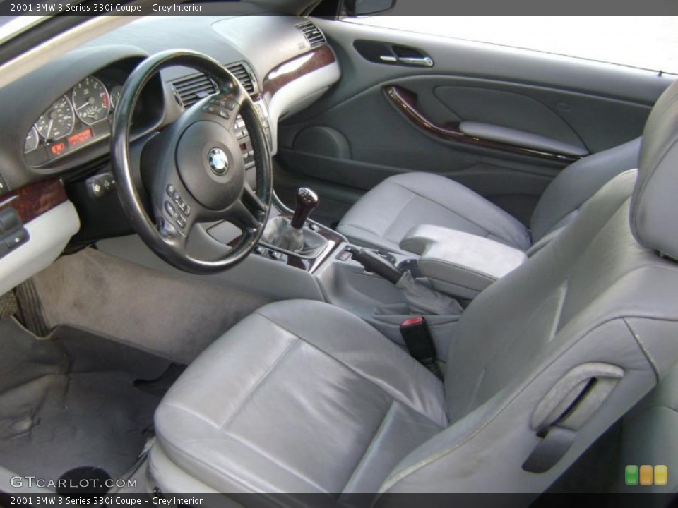 Grey Interior Photo for the 2001 BMW 3 Series 330i Coupe #37916498