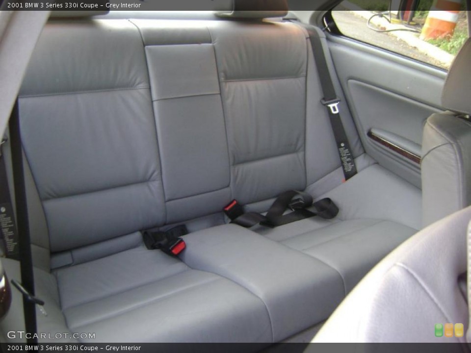 Grey Interior Photo for the 2001 BMW 3 Series 330i Coupe #37916654