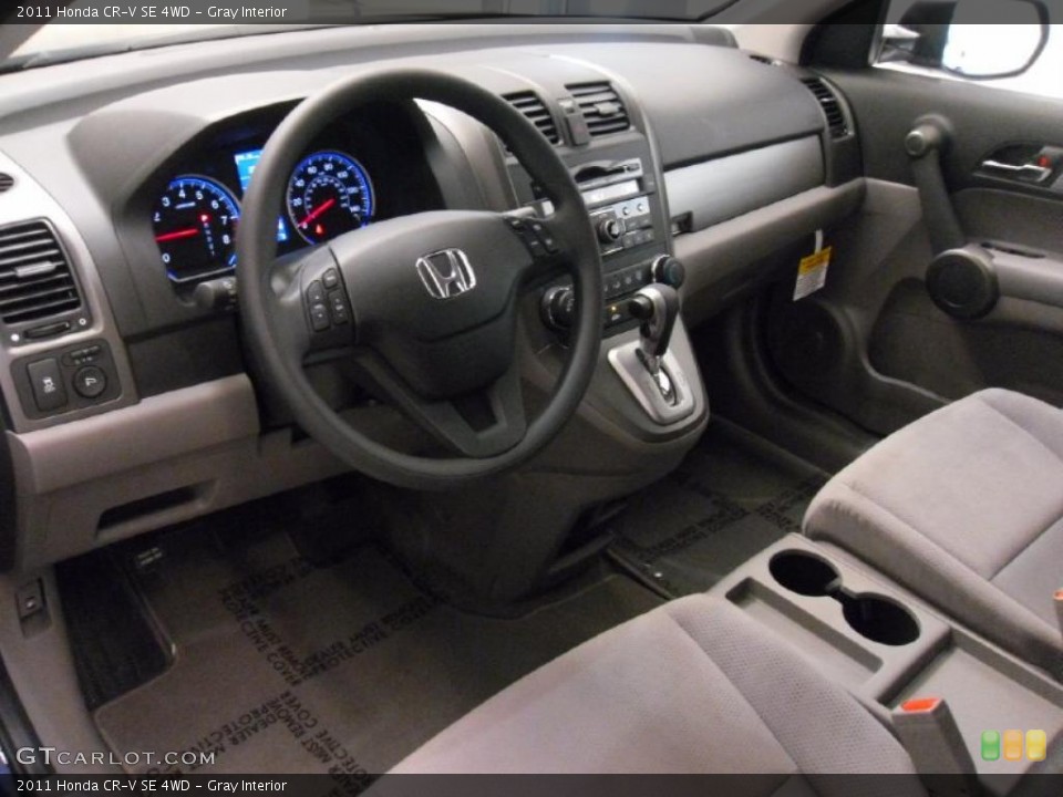 Gray Interior Photo for the 2011 Honda CR-V SE 4WD #37917202