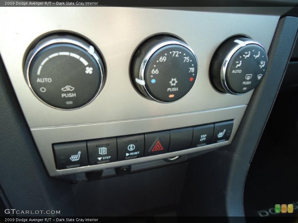 Dark Slate Gray Interior Controls for the 2009 Dodge Avenger R/T #37927546