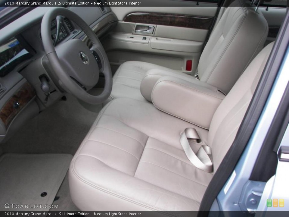 Medium Light Stone Interior Photo for the 2010 Mercury Grand Marquis LS Ultimate Edition #37930460