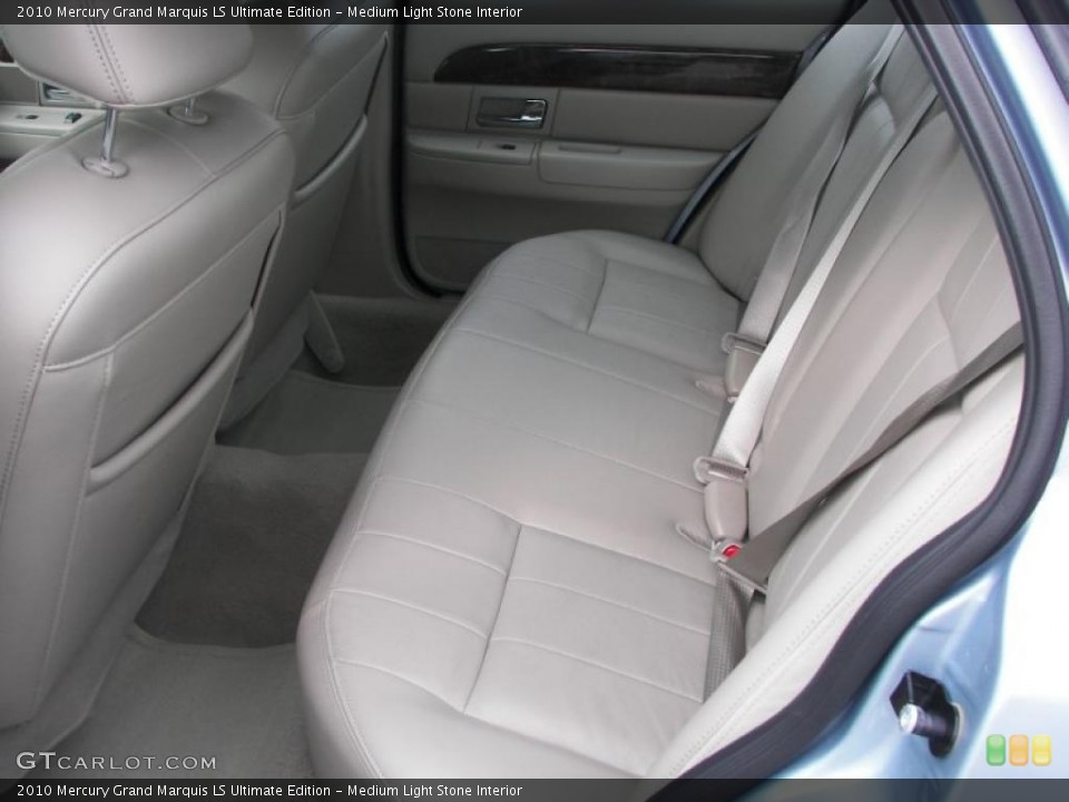 Medium Light Stone Interior Photo for the 2010 Mercury Grand Marquis LS Ultimate Edition #37930474
