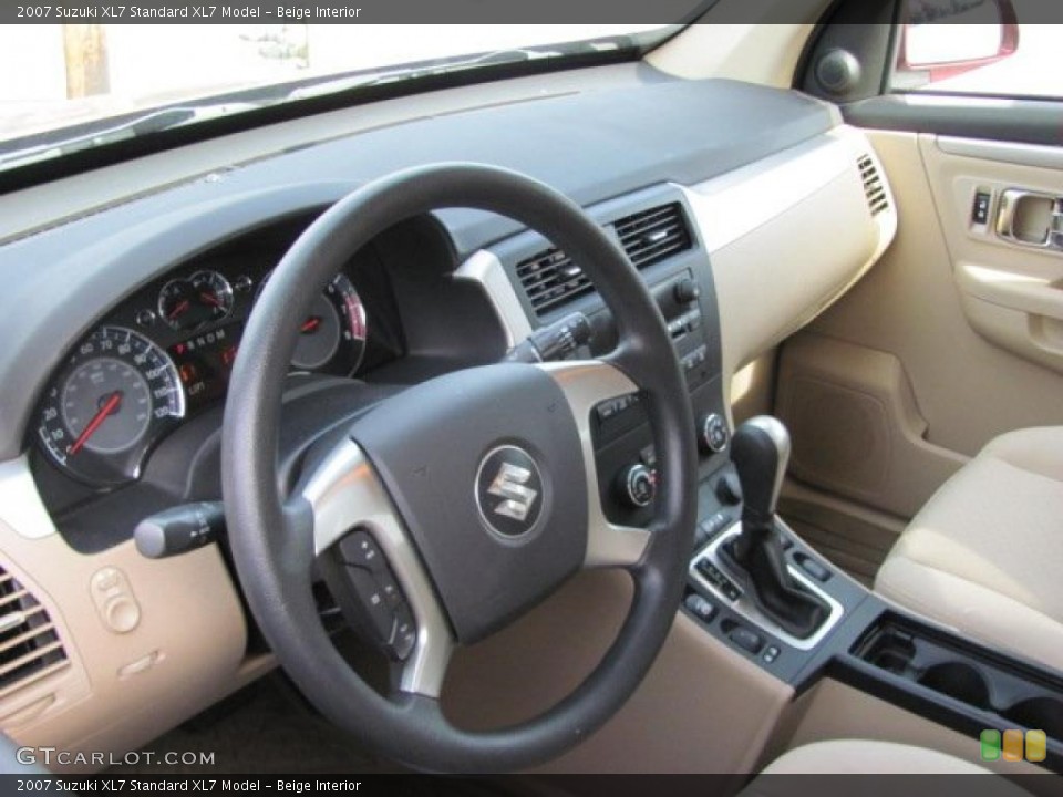 Beige Interior Photo for the 2007 Suzuki XL7  #37933082
