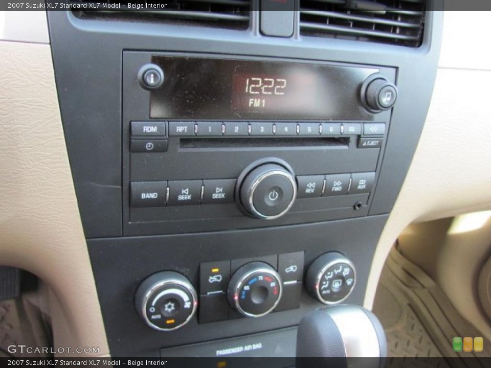 Beige Interior Controls for the 2007 Suzuki XL7  #37933130
