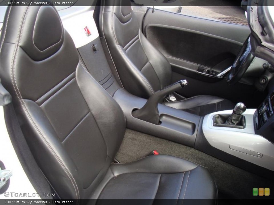 Black Interior Photo for the 2007 Saturn Sky Roadster #37938246