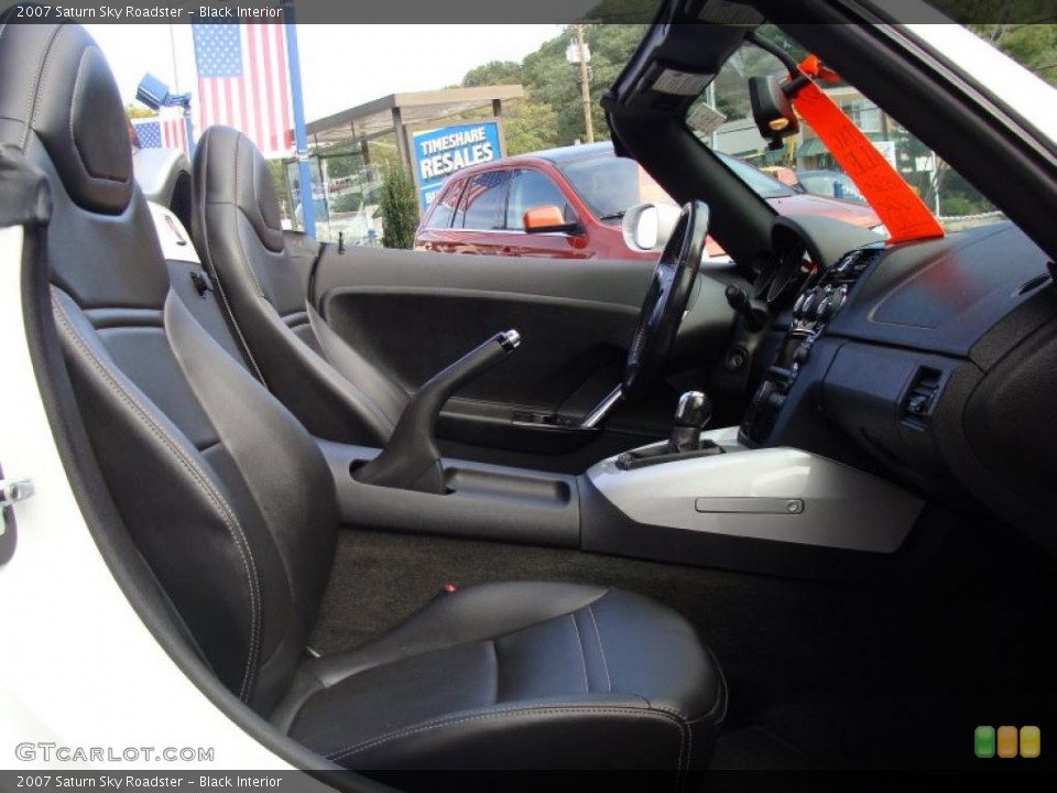 Black Interior Photo for the 2007 Saturn Sky Roadster #37938258