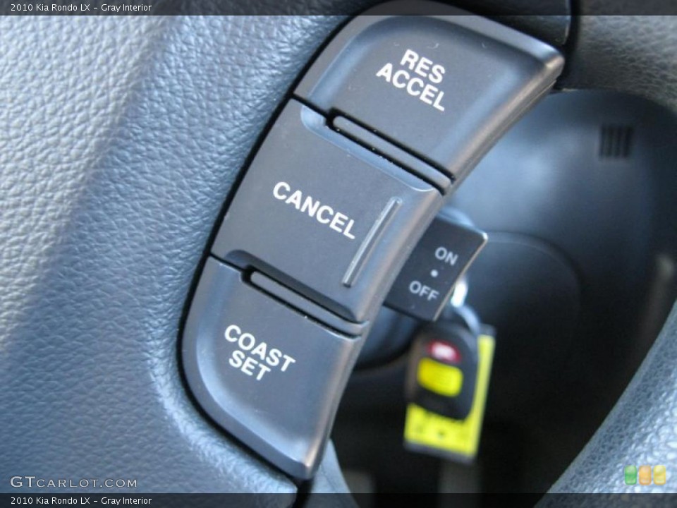 Gray Interior Controls for the 2010 Kia Rondo LX #37938406