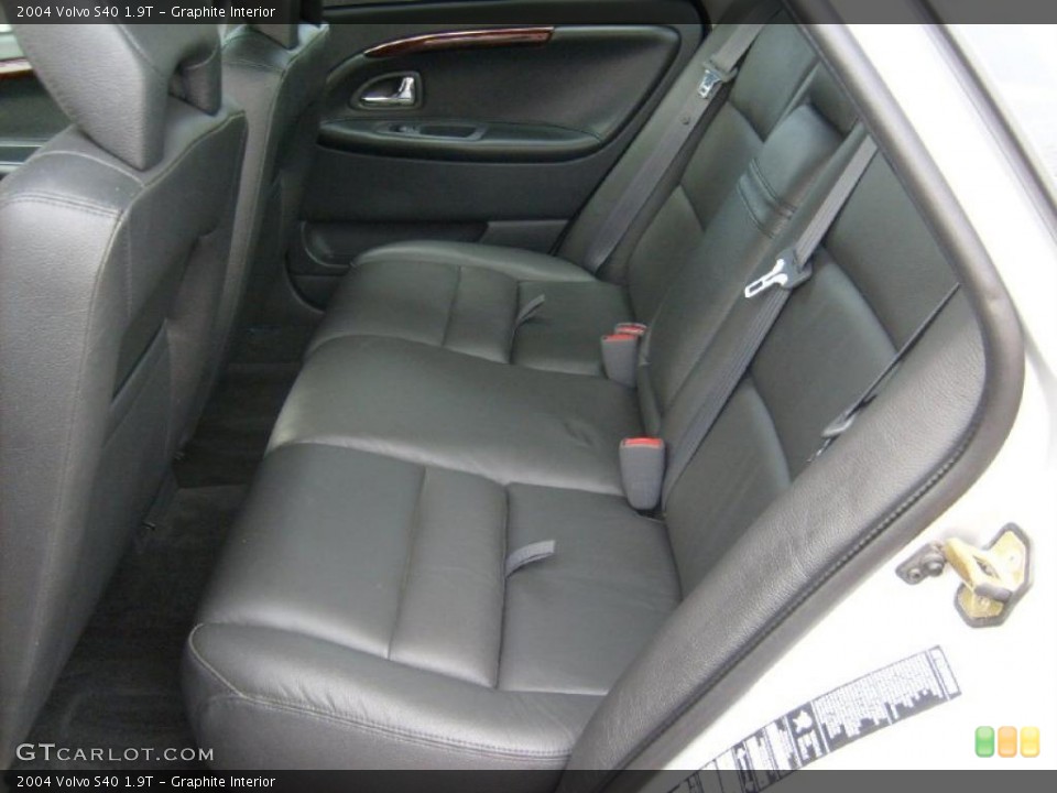 Graphite Interior Photo for the 2004 Volvo S40 1.9T #37939930