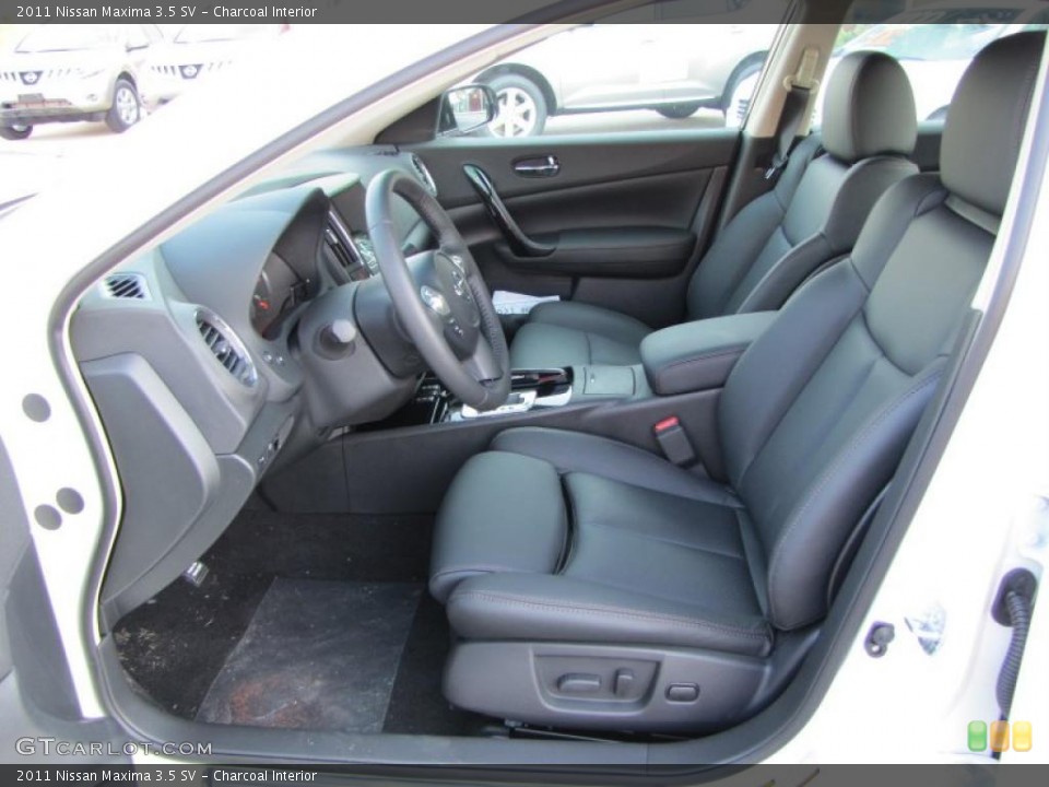 Charcoal Interior Photo for the 2011 Nissan Maxima 3.5 SV #37947960