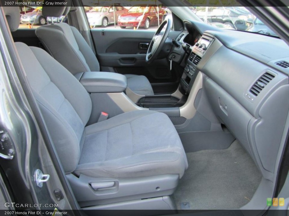 Gray Interior Photo for the 2007 Honda Pilot EX #37949748