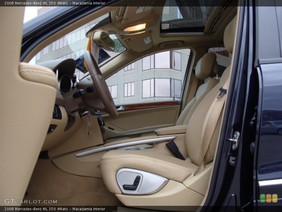 Macadamia Interior Photo for the 2008 Mercedes-Benz ML 350 4Matic #37954040