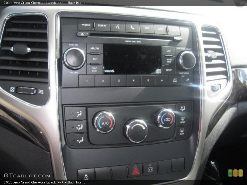 Black Interior Controls for the 2011 Jeep Grand Cherokee Laredo 4x4 #37955560