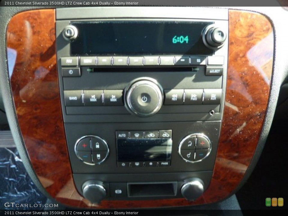 Ebony Interior Controls for the 2011 Chevrolet Silverado 3500HD LTZ Crew Cab 4x4 Dually #37969660