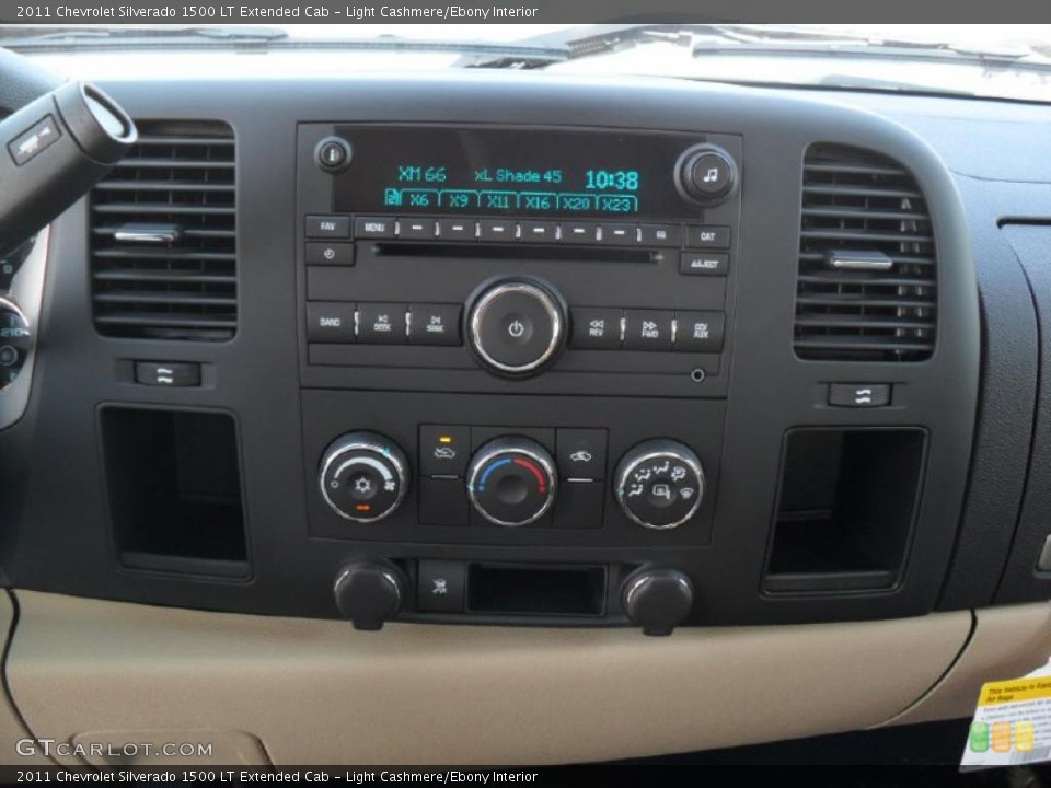 Light Cashmere/Ebony Interior Controls for the 2011 Chevrolet Silverado 1500 LT Extended Cab #37970704
