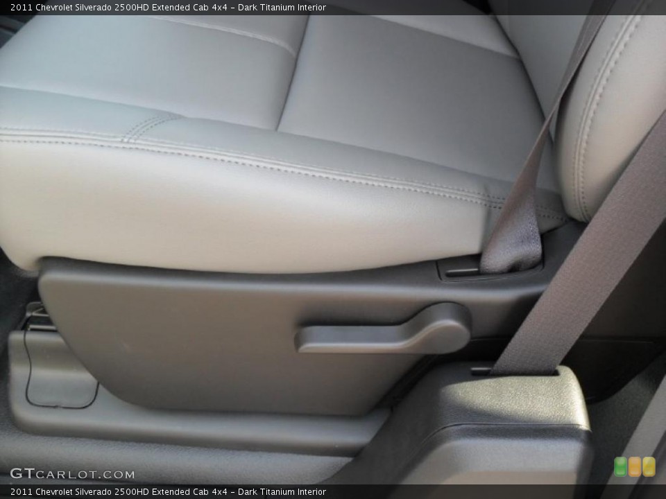 Dark Titanium Interior Photo for the 2011 Chevrolet Silverado 2500HD Extended Cab 4x4 #37971460