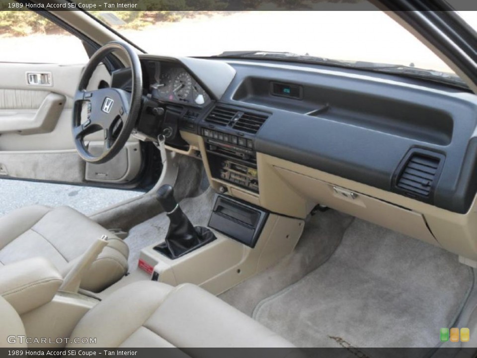 Tan Interior Dashboard for the 1989 Honda Accord SEi Coupe #37976360