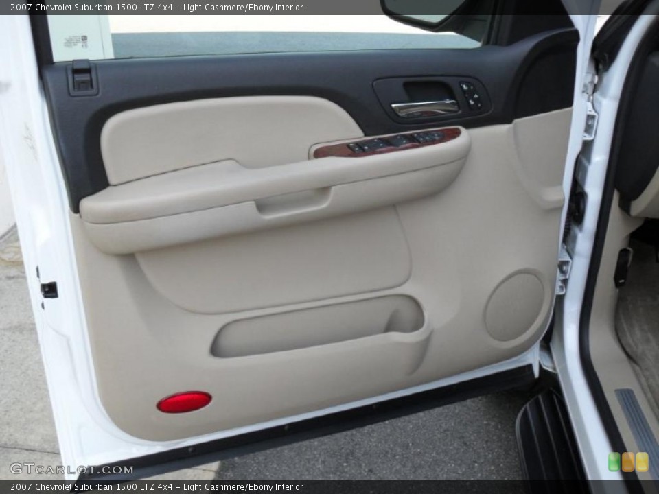 Light Cashmere/Ebony Interior Photo for the 2007 Chevrolet Suburban 1500 LTZ 4x4 #37977264