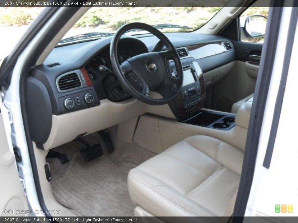 Light Cashmere/Ebony Interior Photo for the 2007 Chevrolet Suburban 1500 LTZ 4x4 #37977560