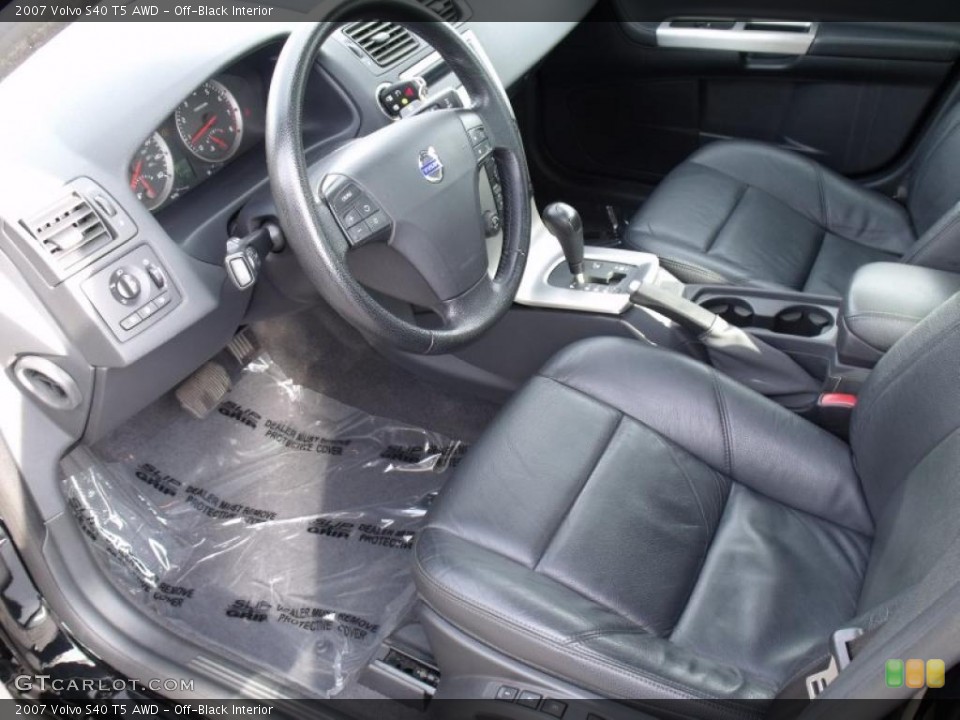 Off-Black Interior Photo for the 2007 Volvo S40 T5 AWD #37978408