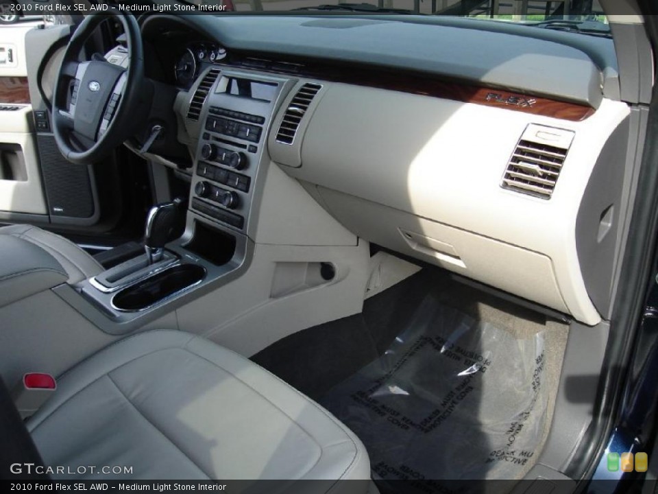 Medium Light Stone Interior Photo for the 2010 Ford Flex SEL AWD #37979580