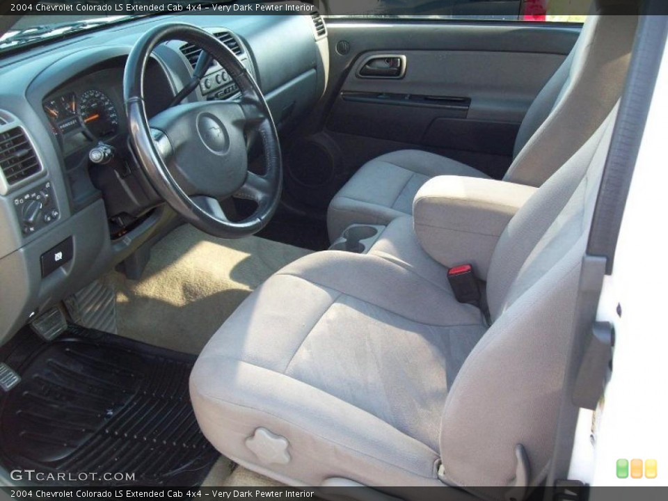 Very Dark Pewter Interior Photo for the 2004 Chevrolet Colorado LS Extended Cab 4x4 #37981300