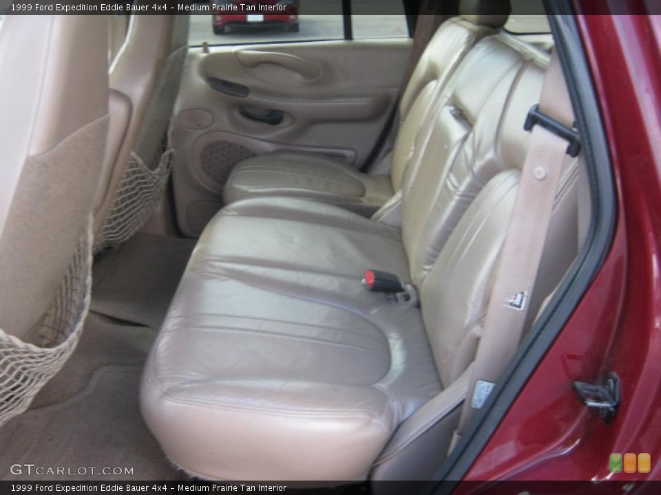 Medium Prairie Tan Interior Photo for the 1999 Ford Expedition Eddie Bauer 4x4 #37985809