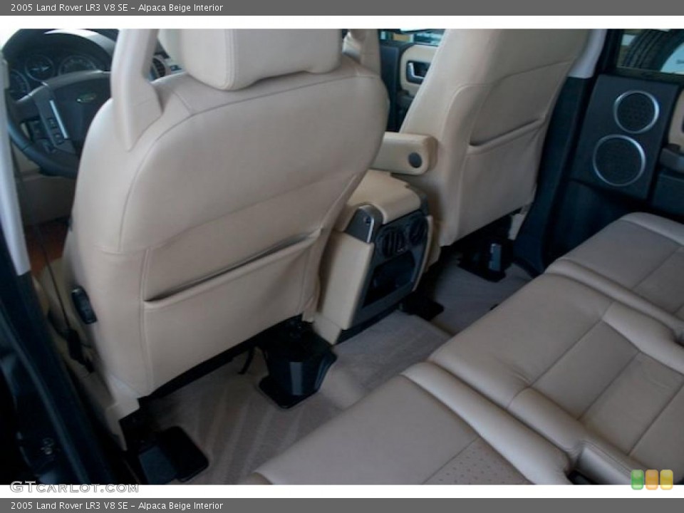 Alpaca Beige Interior Photo for the 2005 Land Rover LR3 V8 SE #37988497