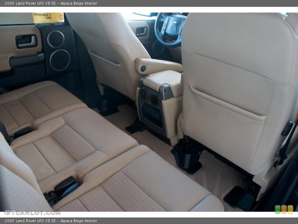 Alpaca Beige Interior Photo for the 2005 Land Rover LR3 V8 SE #37988561