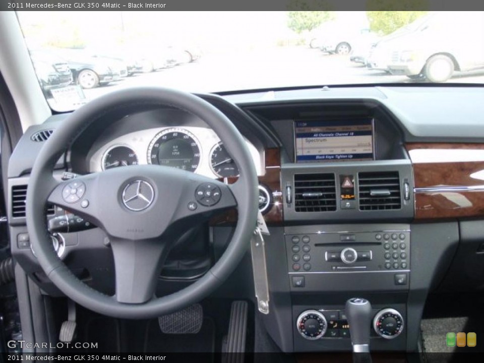 Black Interior Dashboard for the 2011 Mercedes-Benz GLK 350 4Matic #37989429