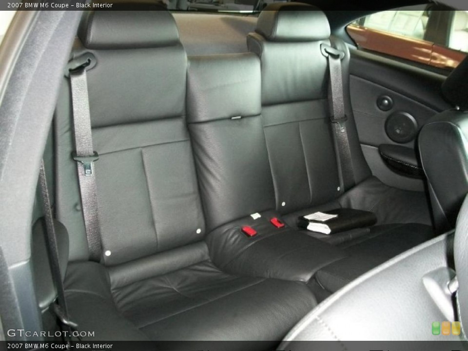 Black Interior Photo for the 2007 BMW M6 Coupe #37990213