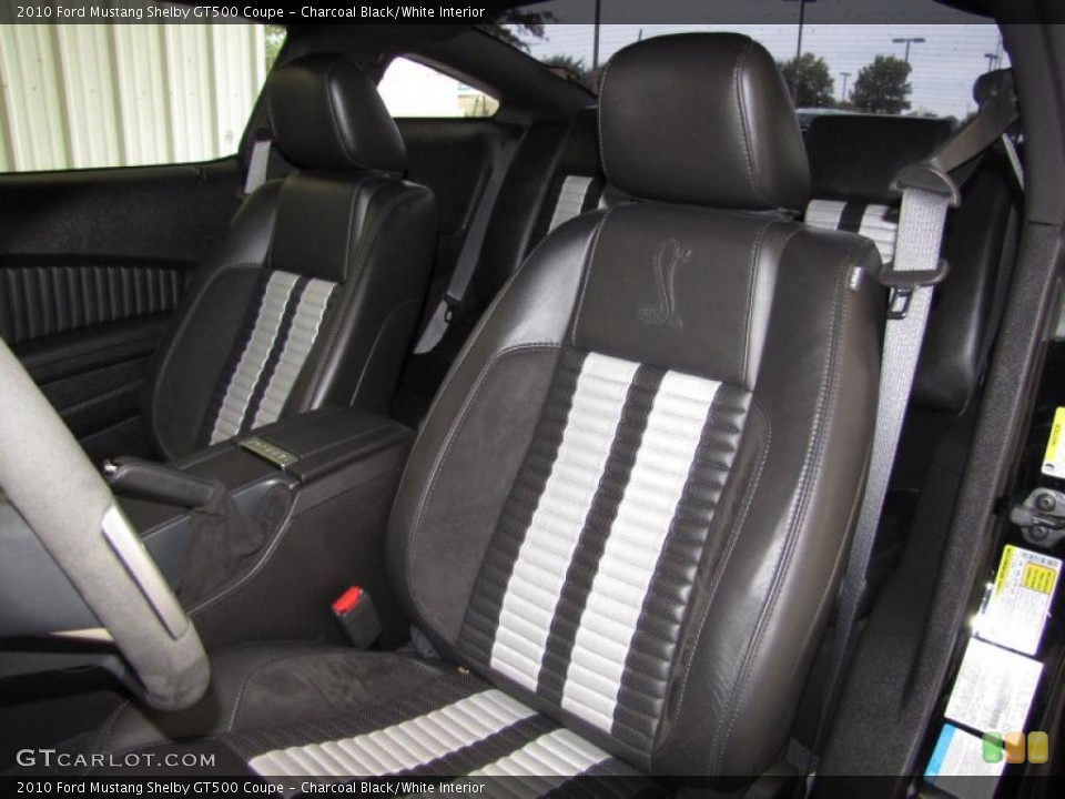 Charcoal Black/White Interior Photo for the 2010 Ford Mustang Shelby GT500 Coupe #37990537