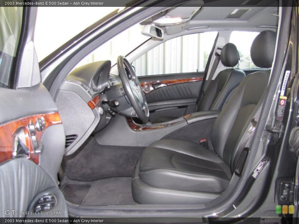 Ash Grey Interior Photo for the 2003 Mercedes-Benz E 500 Sedan #37991321