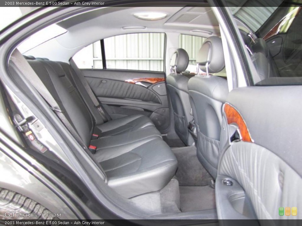 Ash Grey Interior Photo for the 2003 Mercedes-Benz E 500 Sedan #37991357