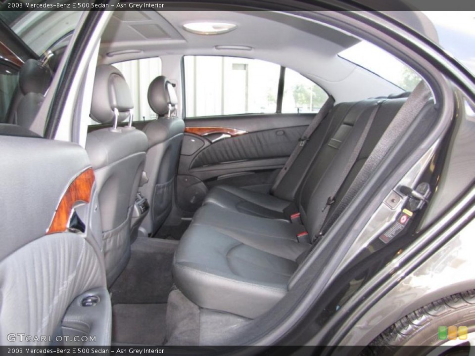 Ash Grey Interior Photo for the 2003 Mercedes-Benz E 500 Sedan #37991369