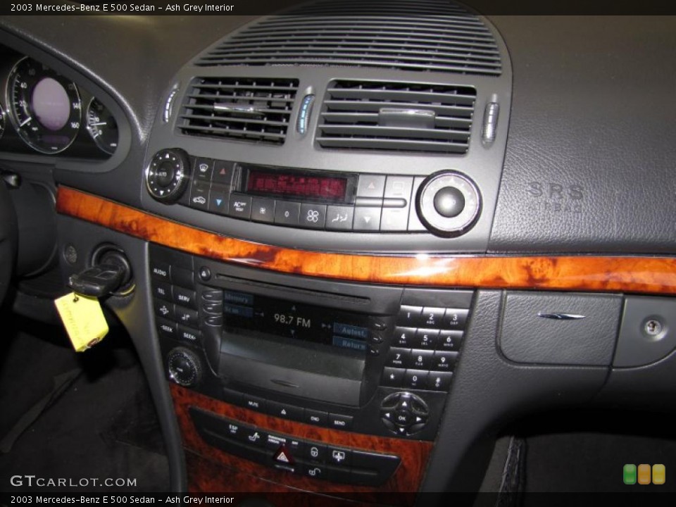 Ash Grey Interior Controls for the 2003 Mercedes-Benz E 500 Sedan #37991437