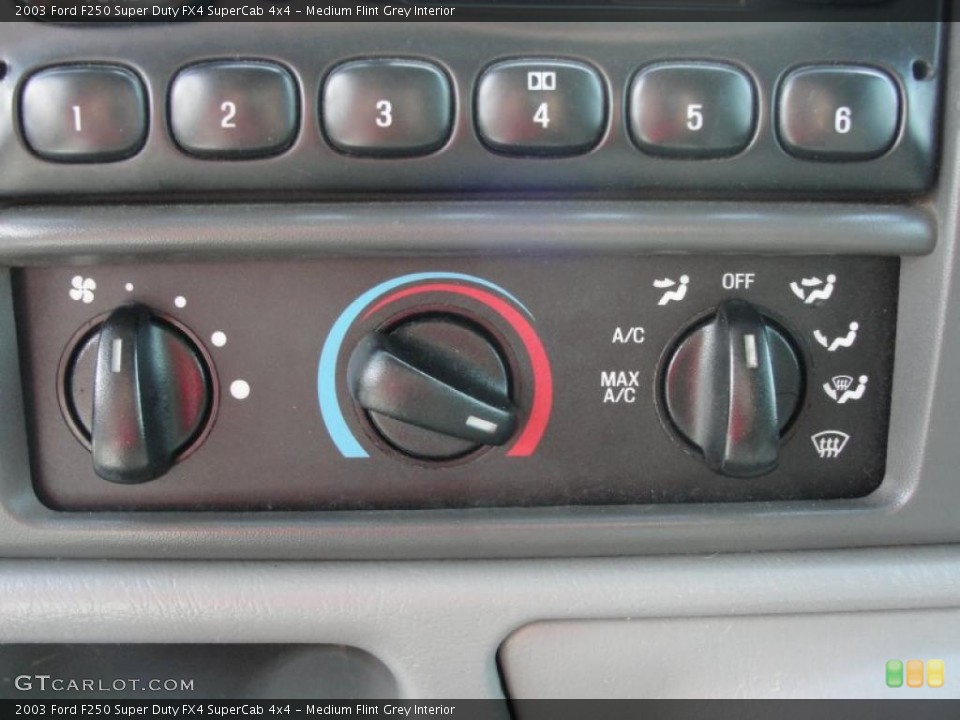Medium Flint Grey Interior Controls for the 2003 Ford F250 Super Duty FX4 SuperCab 4x4 #37991569