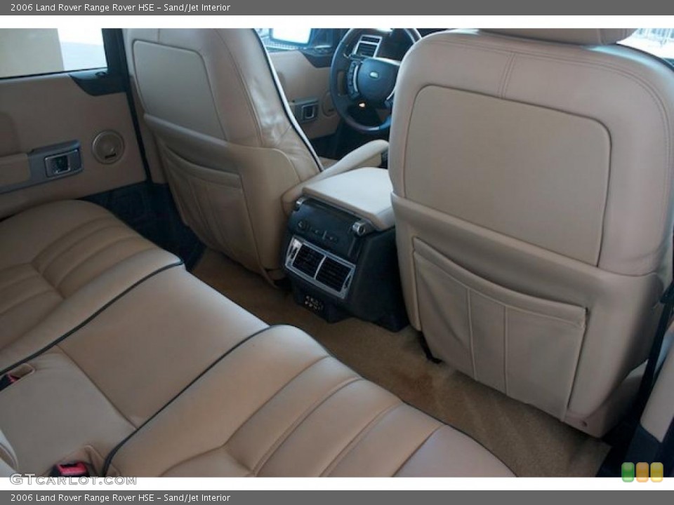 Sand/Jet Interior Photo for the 2006 Land Rover Range Rover HSE #37991733