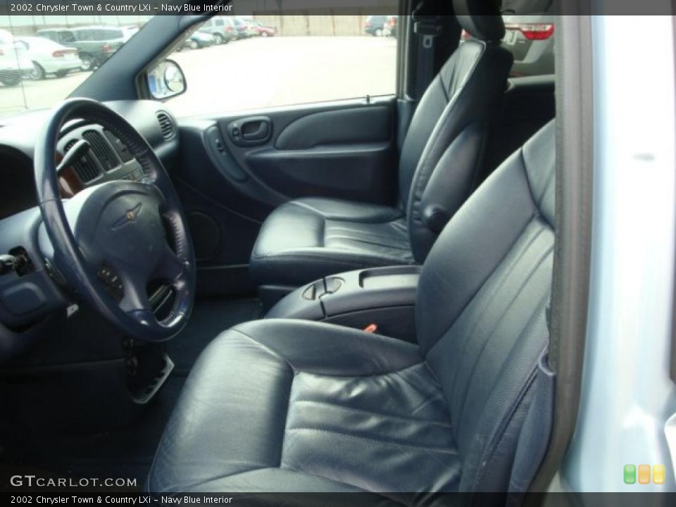 Navy Blue Interior Photo for the 2002 Chrysler Town & Country LXi #37996185