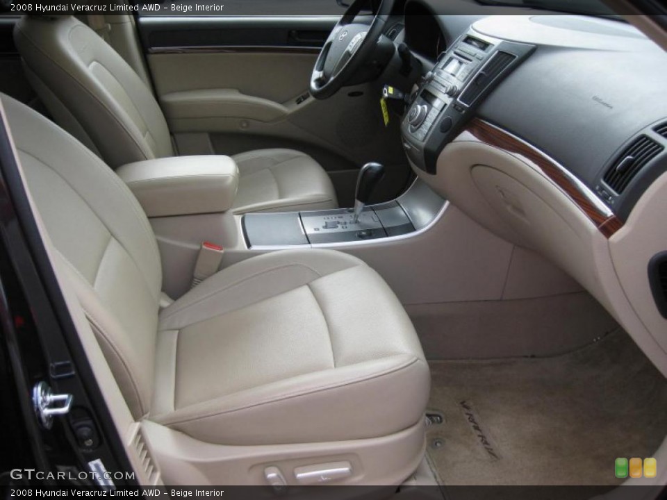 Beige Interior Photo for the 2008 Hyundai Veracruz Limited AWD #37997389