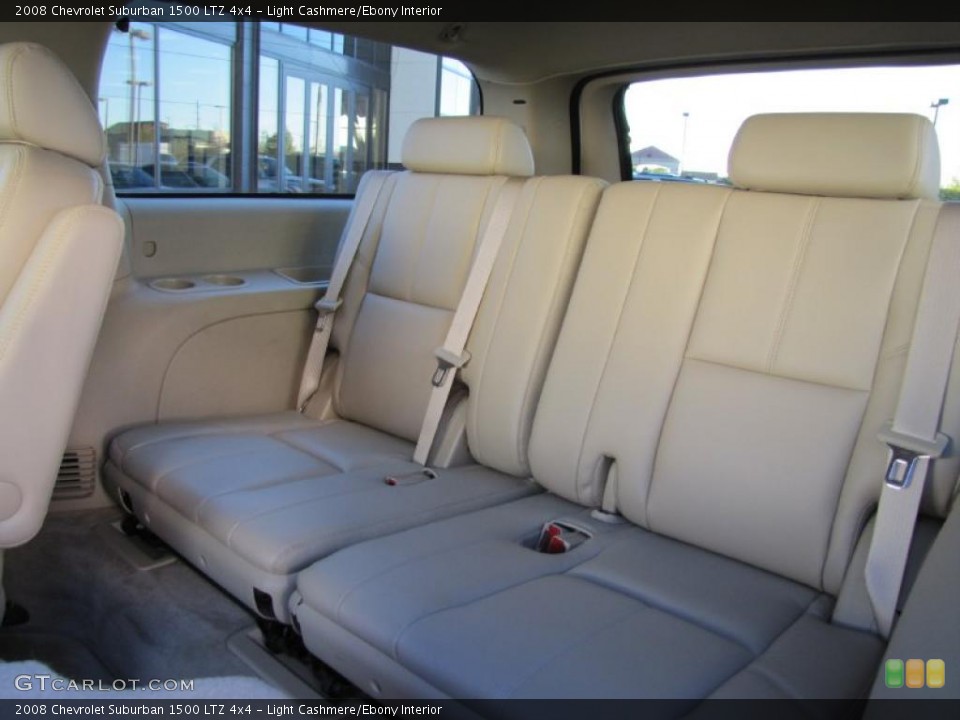 Light Cashmere/Ebony Interior Photo for the 2008 Chevrolet Suburban 1500 LTZ 4x4 #38005046